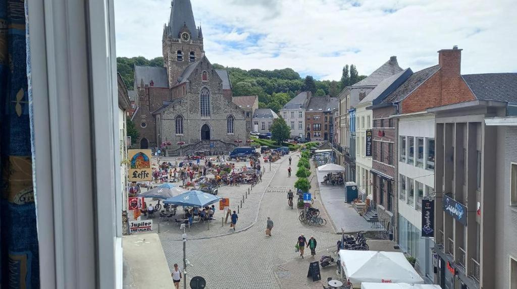 Slaapkamer Markt Geraardsbergen Bagian luar foto